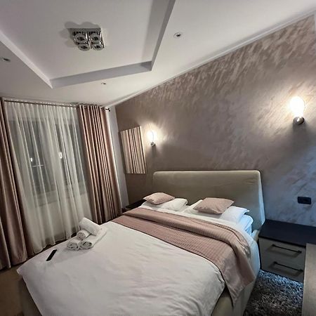 Villa Mery Moisei Luaran gambar