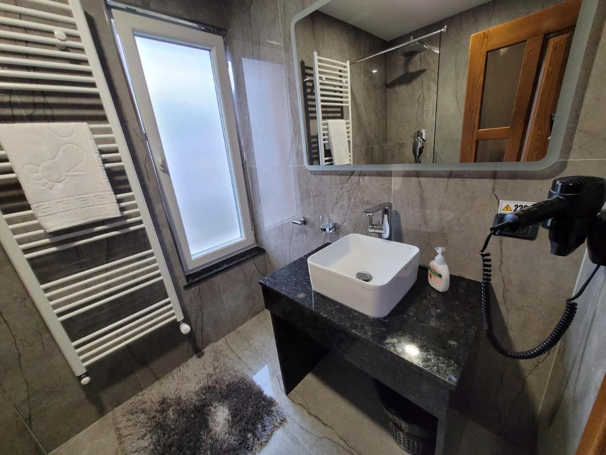 Villa Mery Moisei Luaran gambar